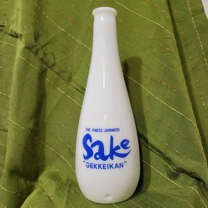 Vintage GEKKEIKAN  Sake white milk glass bottle W/Blue Graphics